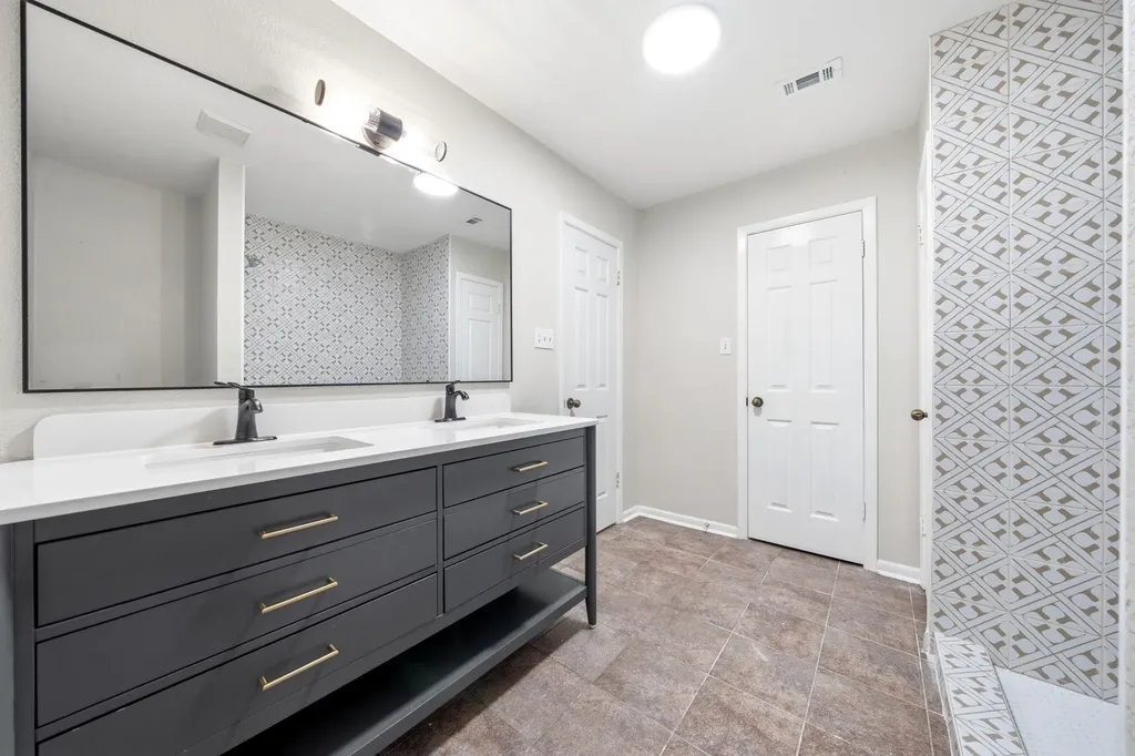 417 N Hamburg Street Bremond TX 76629