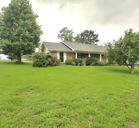 901 Bluebird Lane Wake Village TX 75501