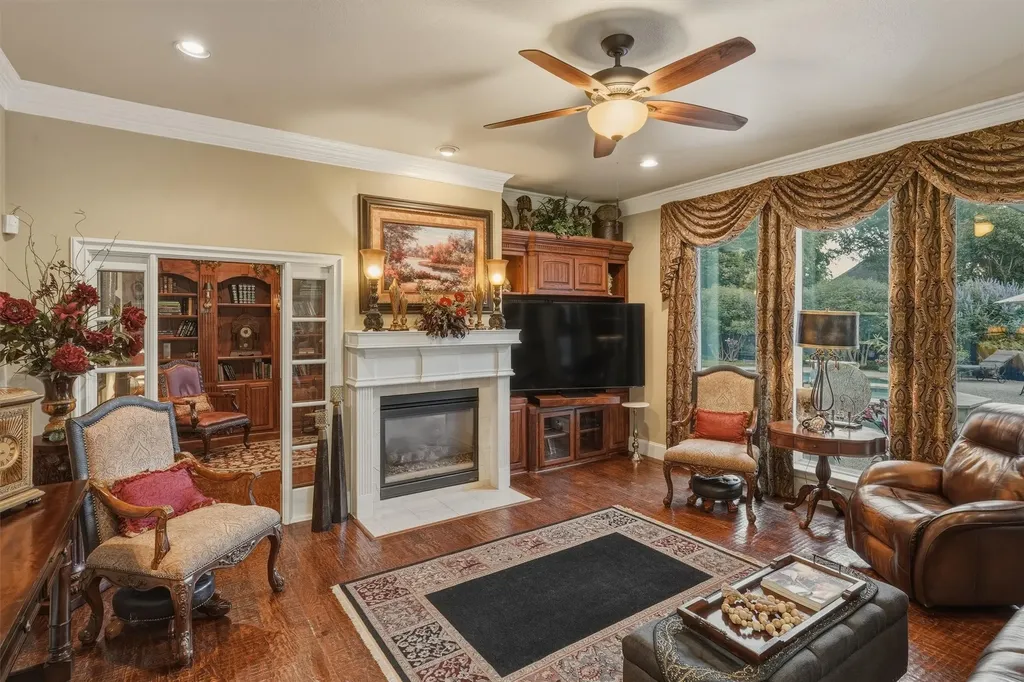 107 Nob Hill Lane Ovilla TX 75154