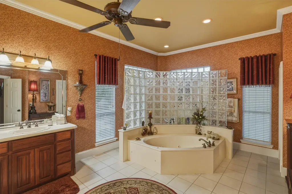 107 Nob Hill Lane Ovilla TX 75154