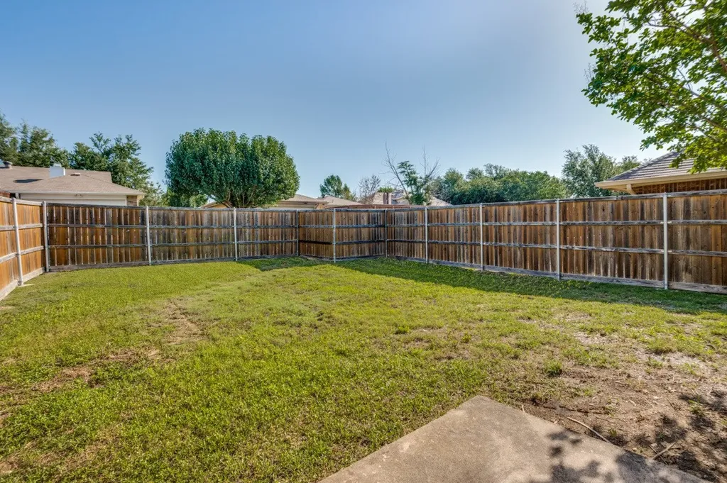 2013 Arles Lane Carrollton TX 75007
