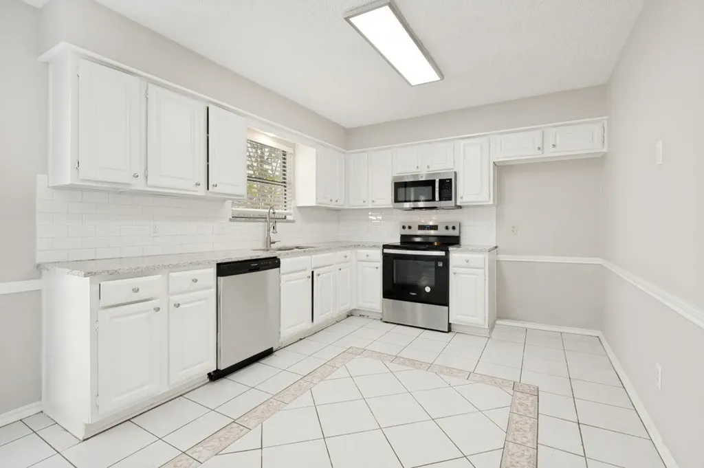 2013 Arles Lane Carrollton TX 75007