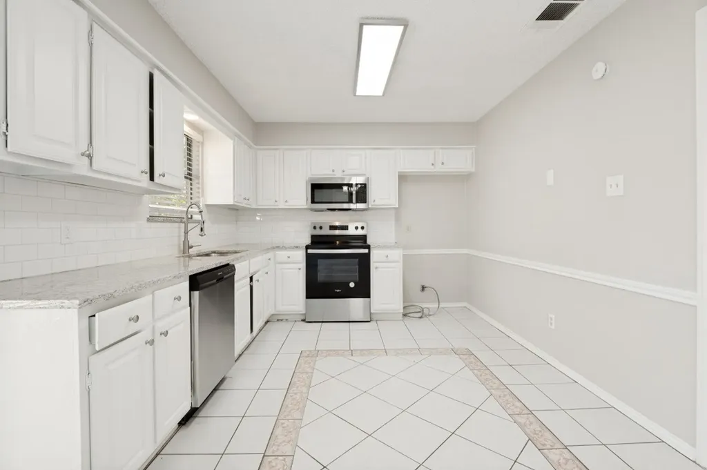 2013 Arles Lane Carrollton TX 75007