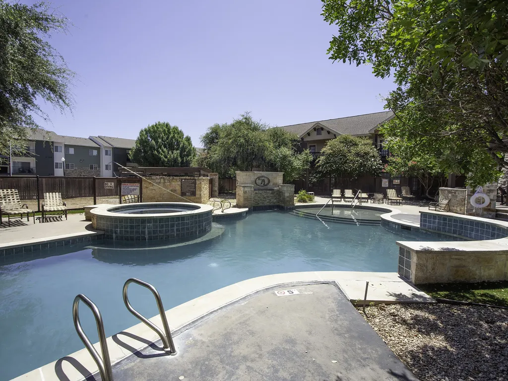 2410 S 2nd Street Waco TX 76706