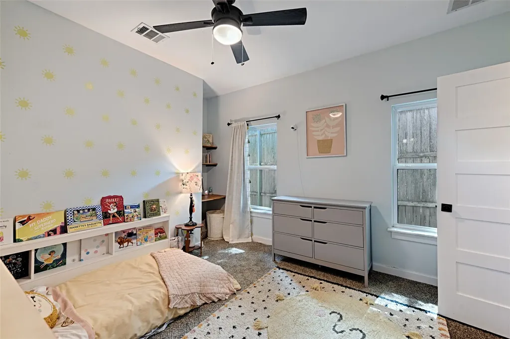 1323 Lansford Avenue Dallas TX 75224