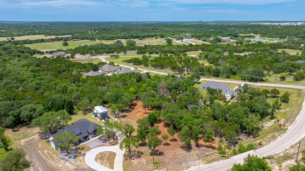 1018 Creek Crossing Road Glen Rose TX 76070