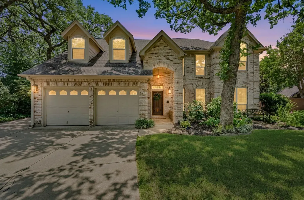 3906 Brookfield Drive Arlington TX 76001