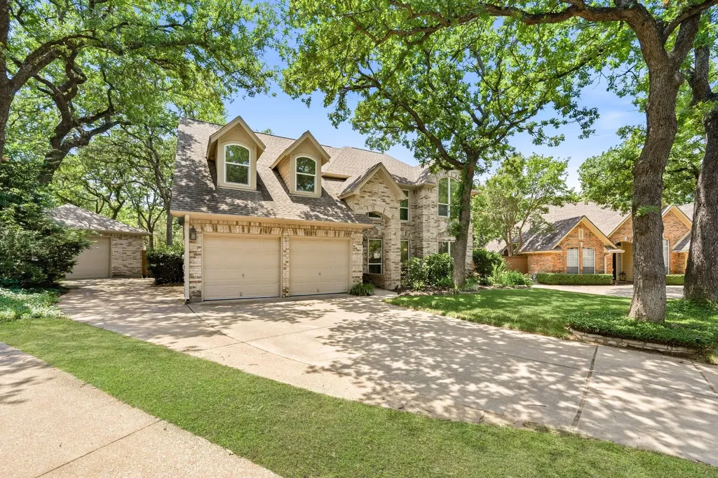 3906 Brookfield Drive Arlington TX 76001