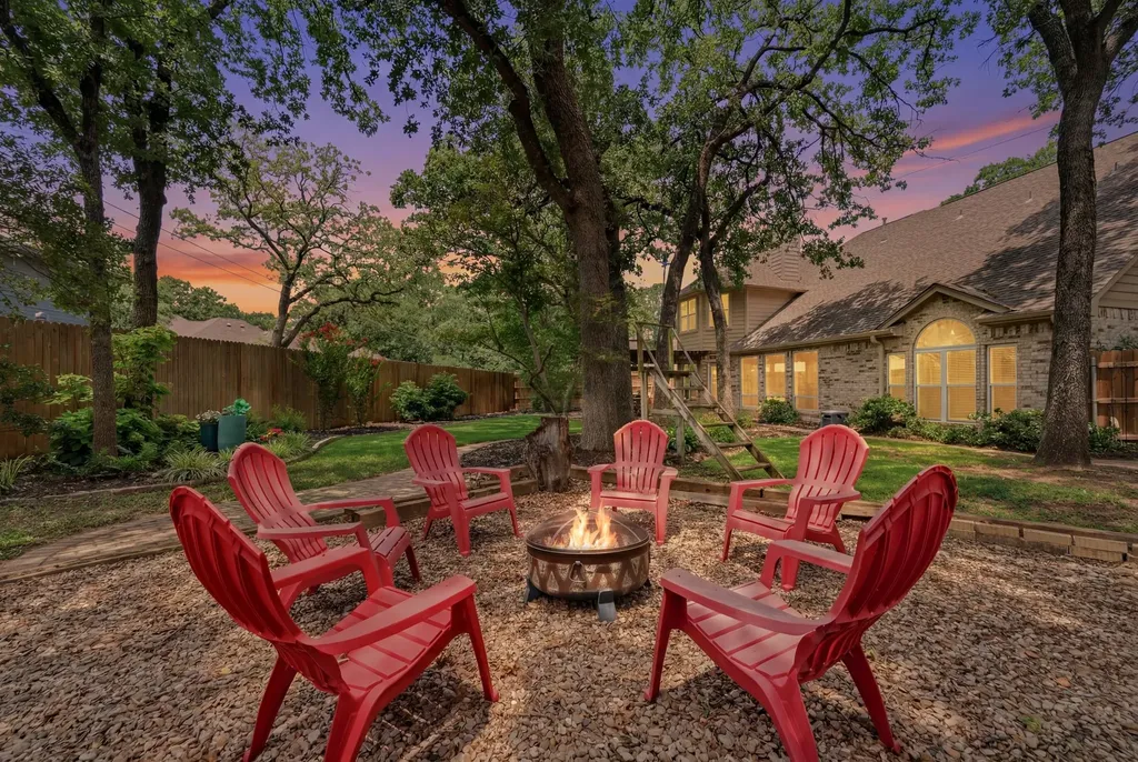 3906 Brookfield Drive Arlington TX 76001