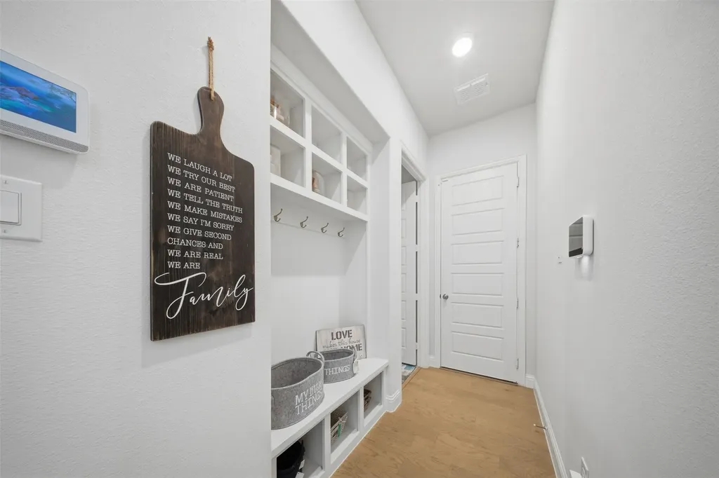 1903 Green Jasper Place Arlington TX 76005