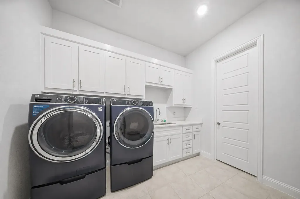 1903 Green Jasper Place Arlington TX 76005