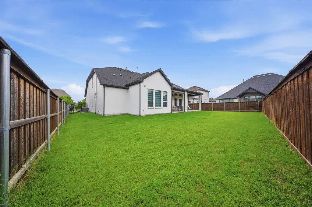 1903 Green Jasper Place Arlington TX 76005