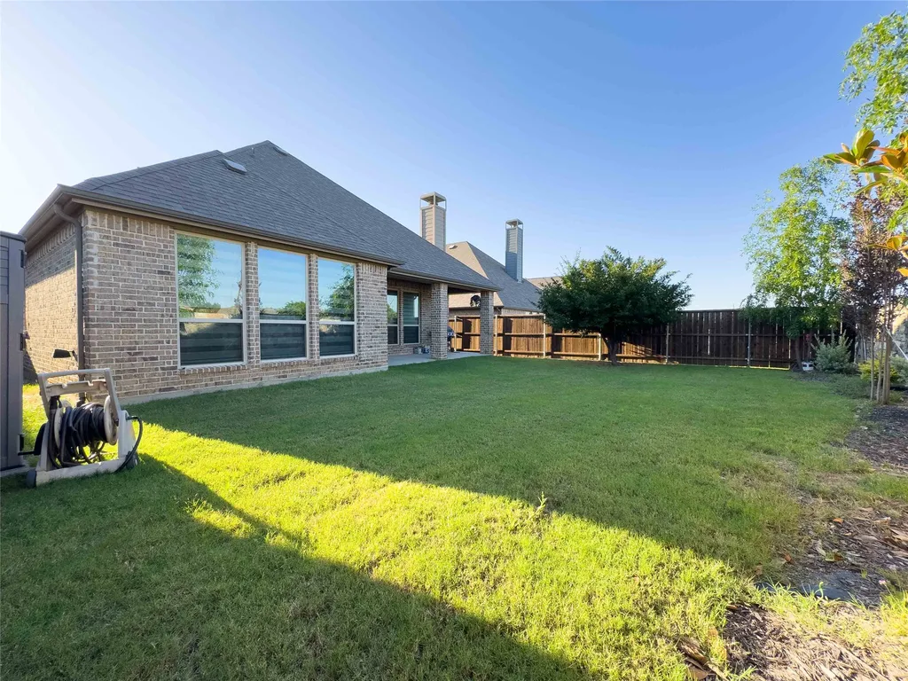 4449 Tall Knight Lane Carrollton TX 75010