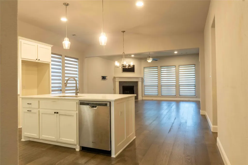 4449 Tall Knight Lane Carrollton TX 75010