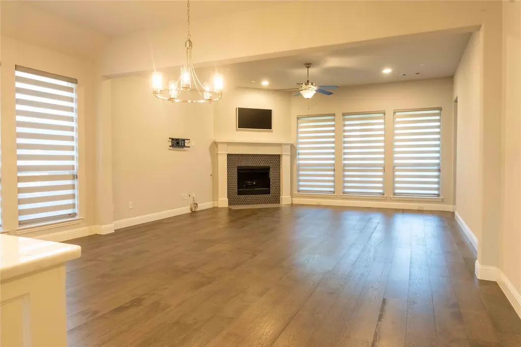 4449 Tall Knight Lane Carrollton TX 75010