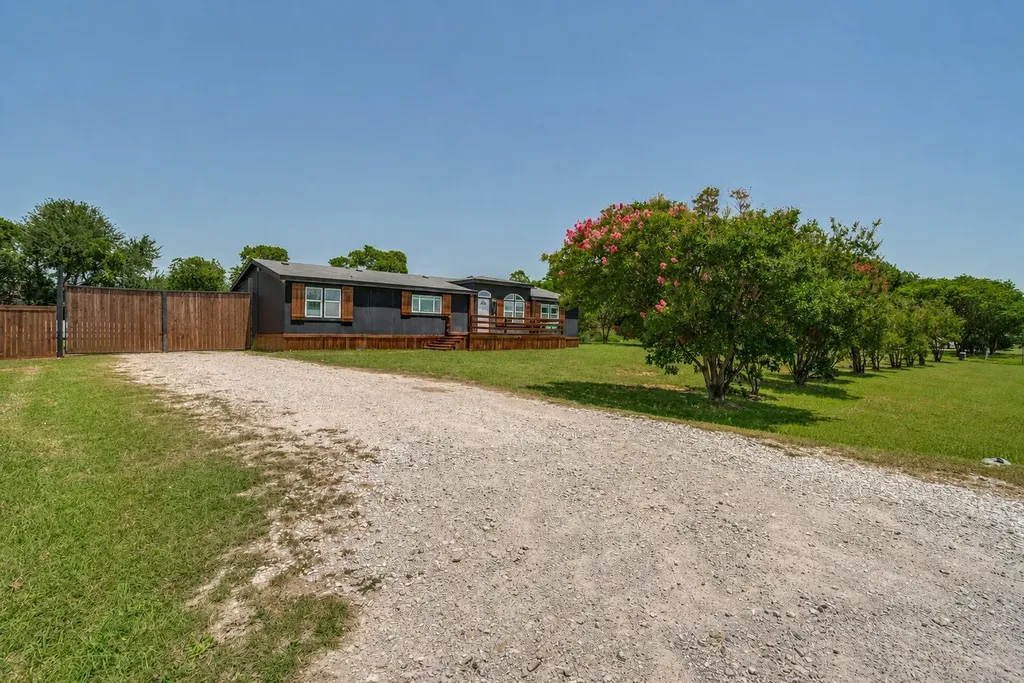 5715 Shady Hill Circle Princeton TX 75407
