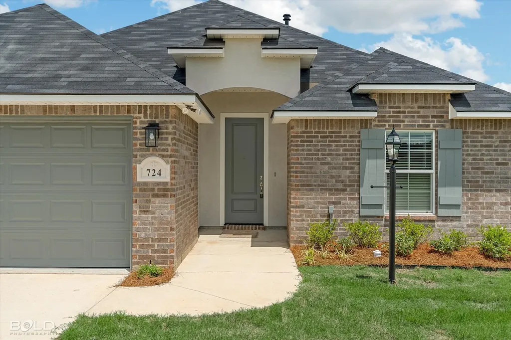 724 Bianca Street Haughton LA 71037