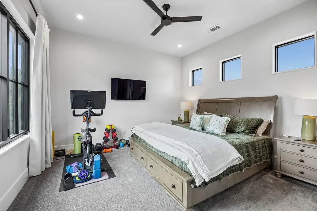 4406 Ridgeside Drive Dallas TX 75244