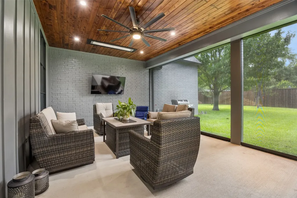 4406 Ridgeside Drive Dallas TX 75244