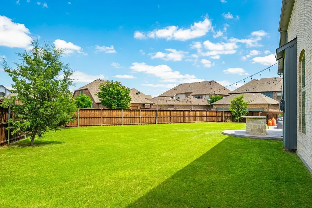 1205 Shady Fox Way Arlington TX 76005