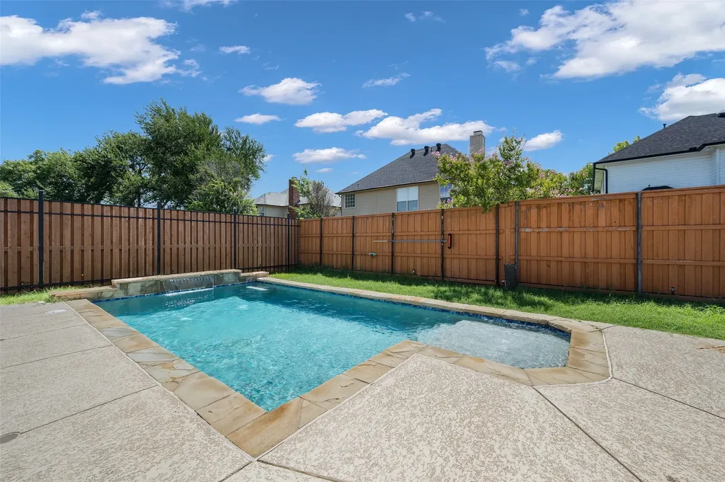 1028 Colony Street Flower Mound TX 75028