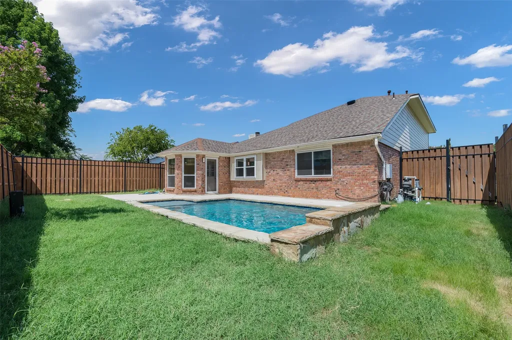 1028 Colony Street Flower Mound TX 75028