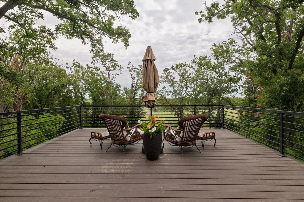 1704 County Road 3555 Paradise TX 76073