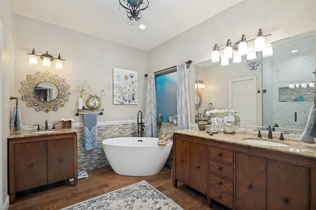 608 Chalk Hill Lane Murphy TX 75094