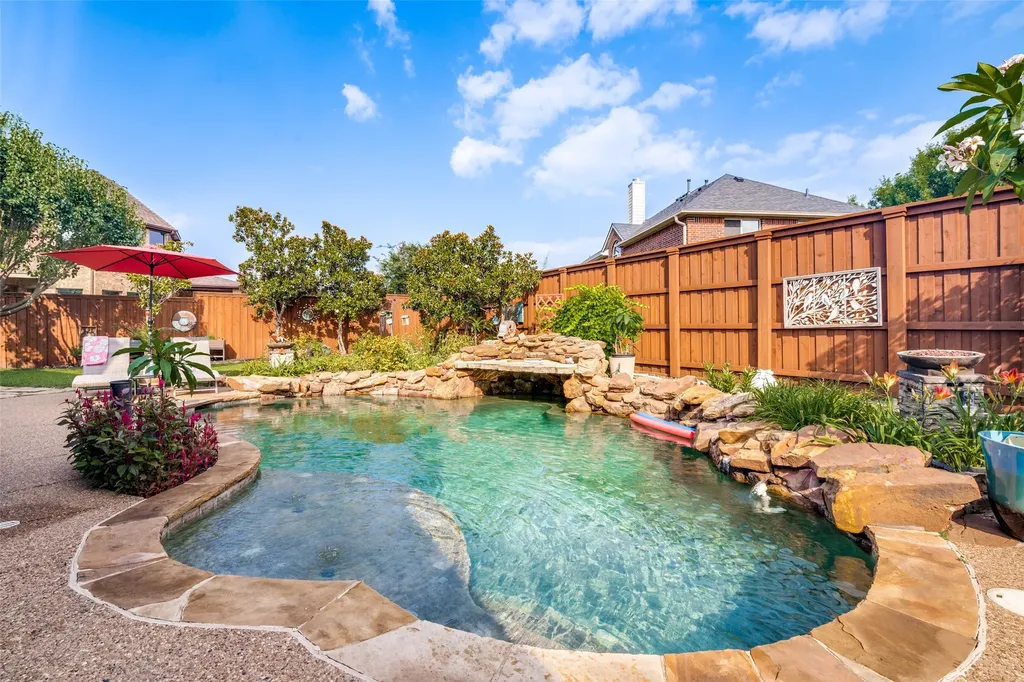 608 Chalk Hill Lane Murphy TX 75094