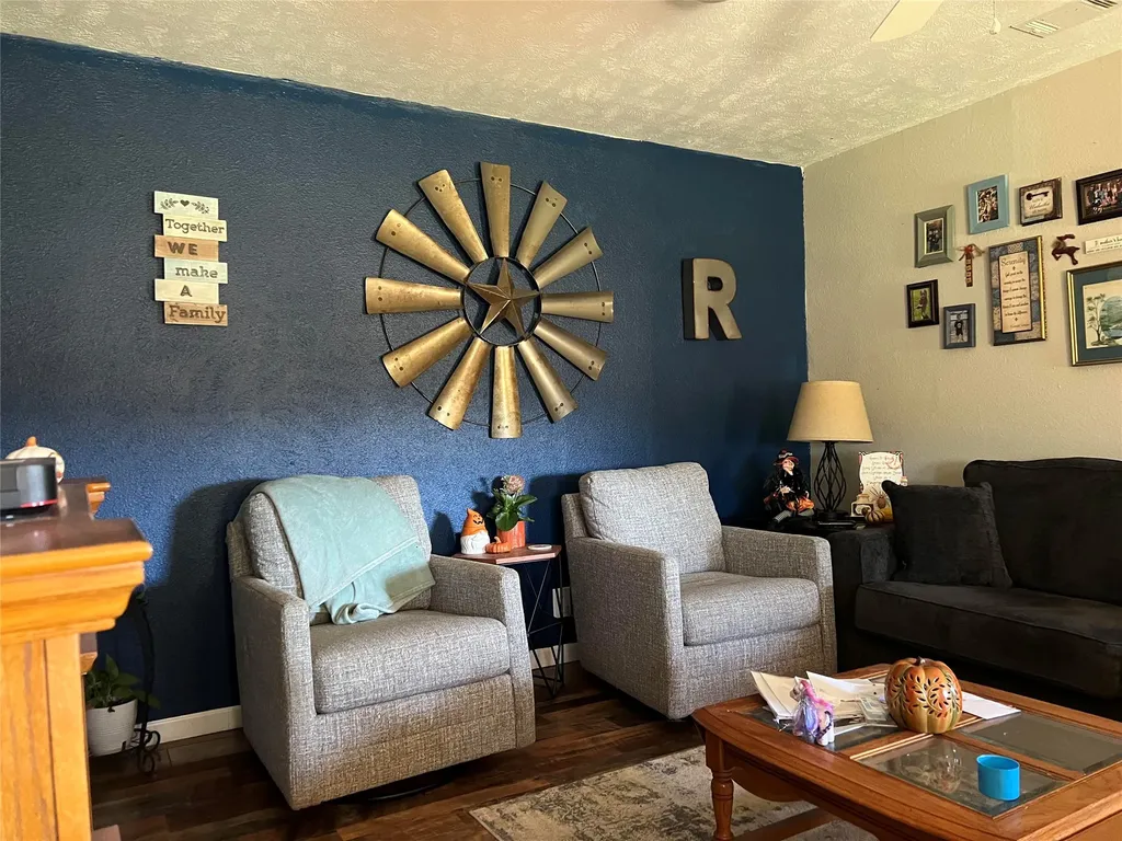 232 Railroad Drive Mabank TX 75147