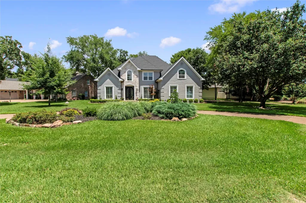 301 Saint Andrews Drive Mabank TX 75156