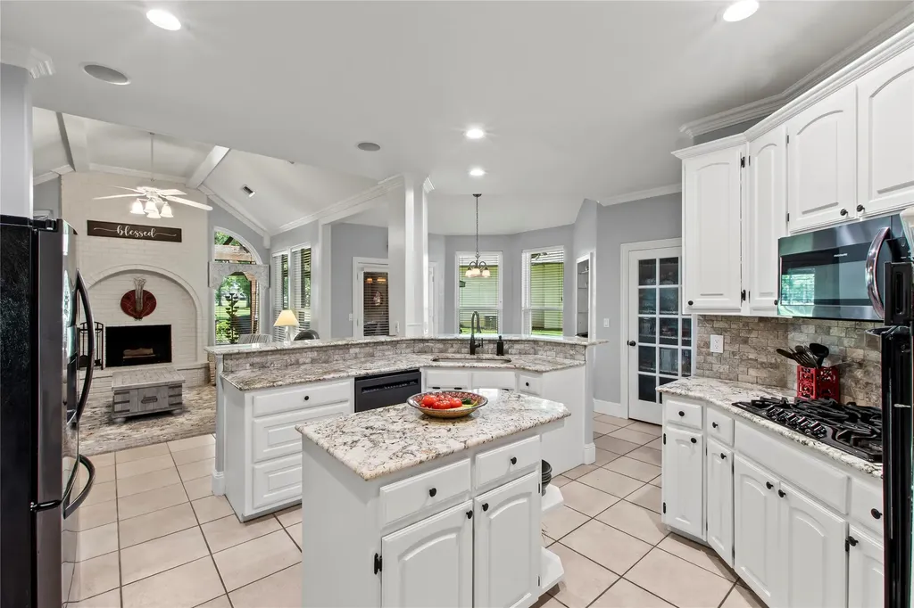 301 Saint Andrews Drive Mabank TX 75156