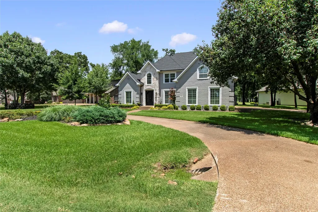 301 Saint Andrews Drive Mabank TX 75156
