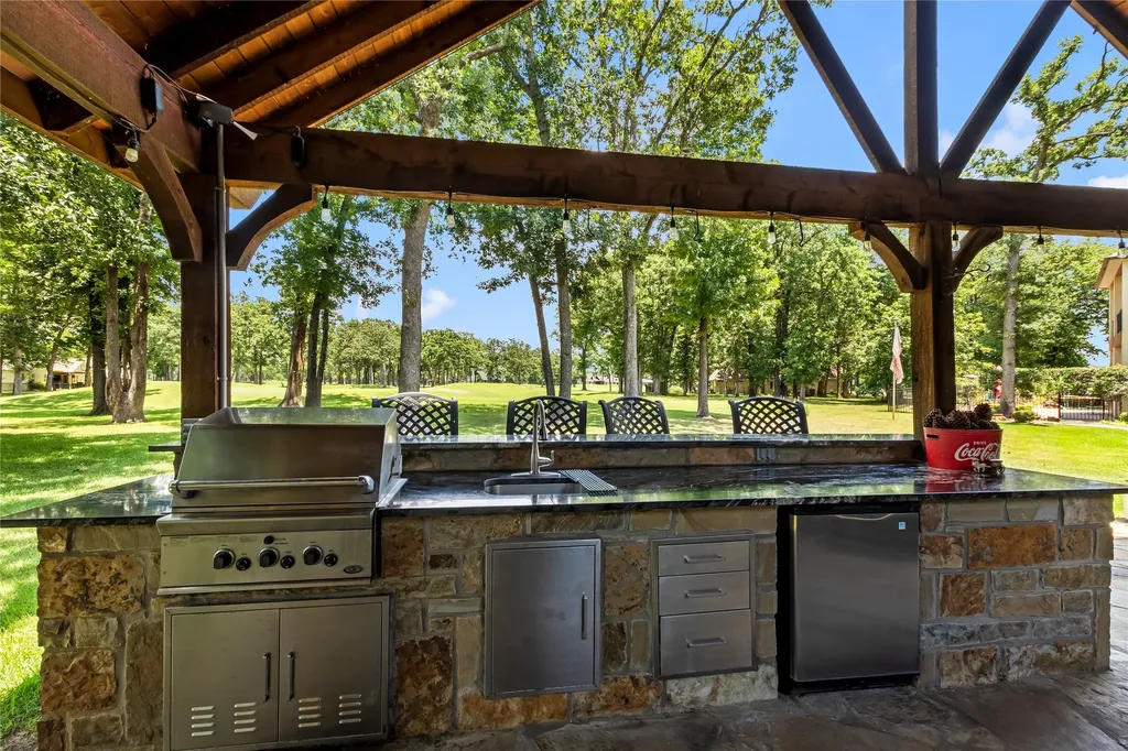 301 Saint Andrews Drive Mabank TX 75156