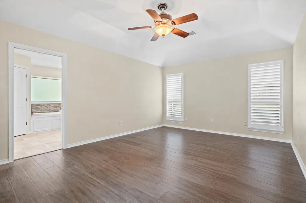 2517 Chad Drive Arlington TX 76017