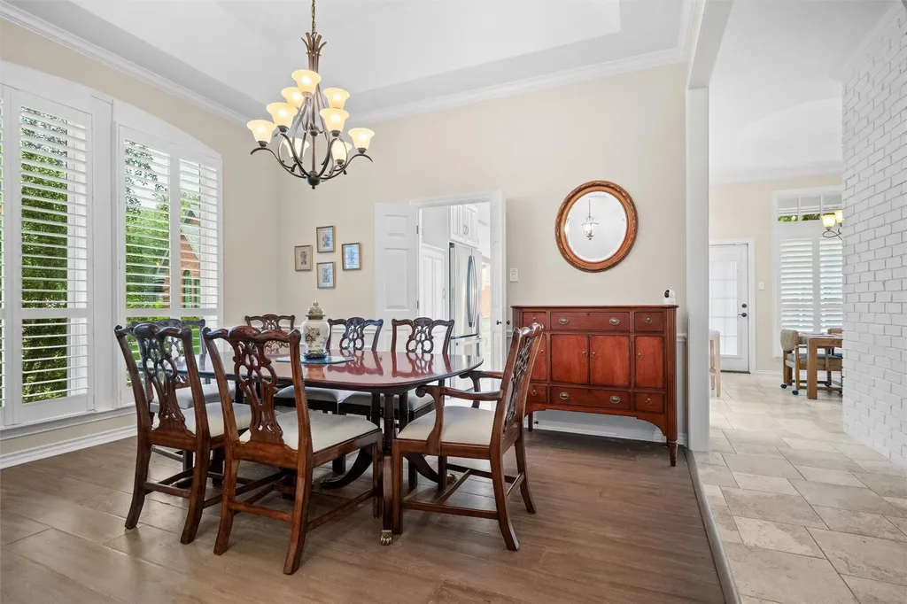 2517 Chad Drive Arlington TX 76017