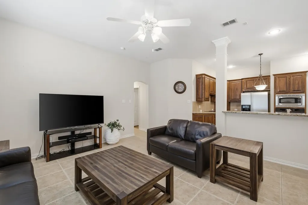 917 Water Oak Drive Grapevine TX 76051