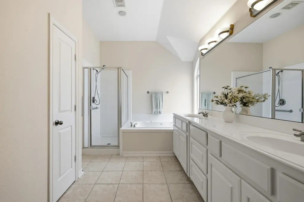917 Water Oak Drive Grapevine TX 76051