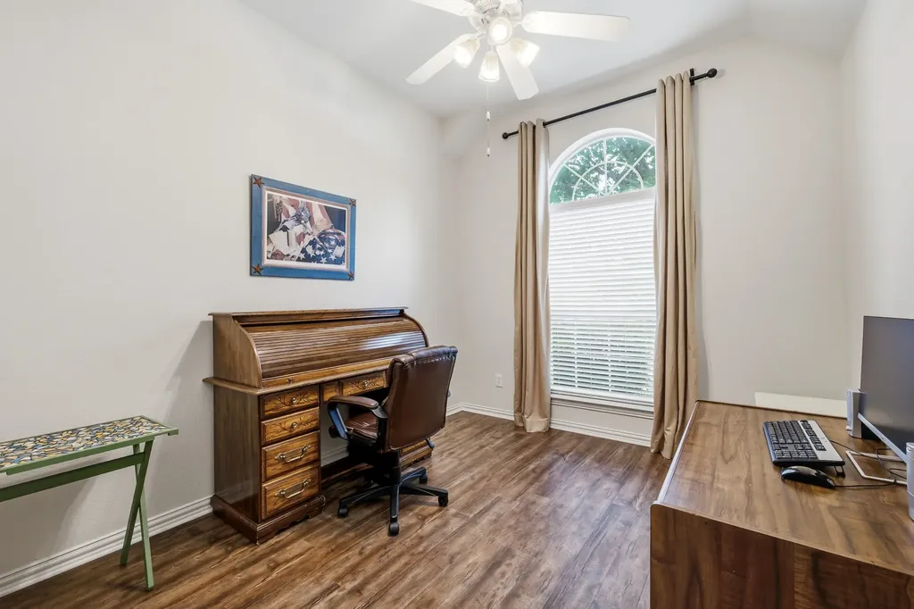 917 Water Oak Drive Grapevine TX 76051