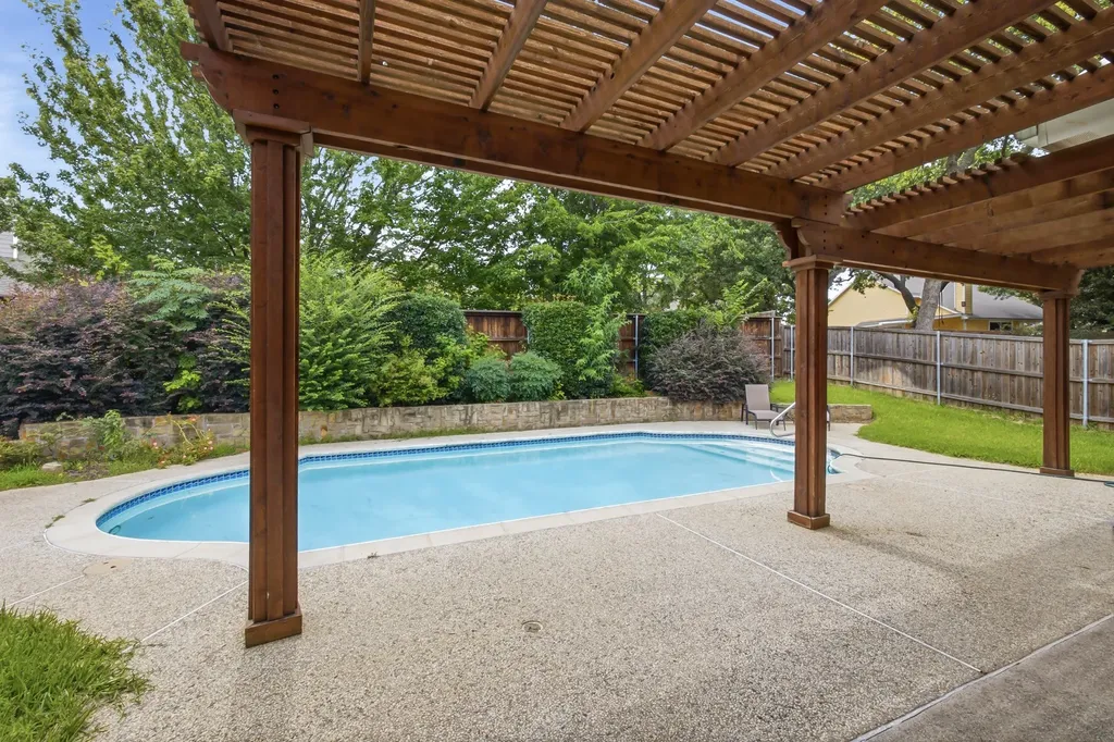 917 Water Oak Drive Grapevine TX 76051