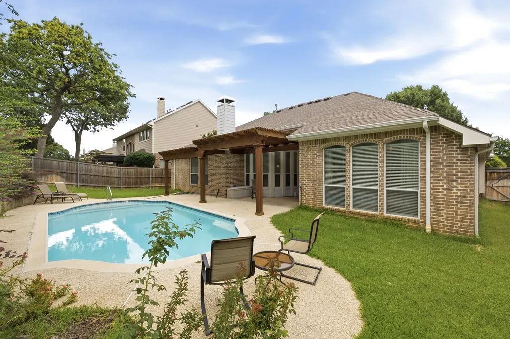 917 Water Oak Drive Grapevine TX 76051