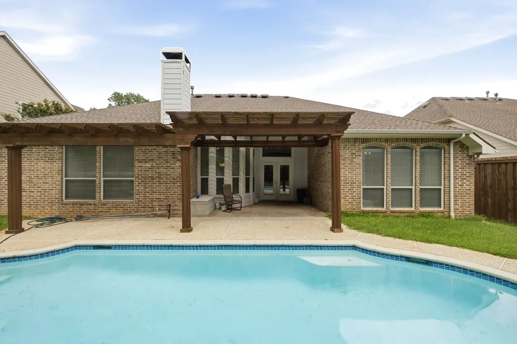 917 Water Oak Drive Grapevine TX 76051