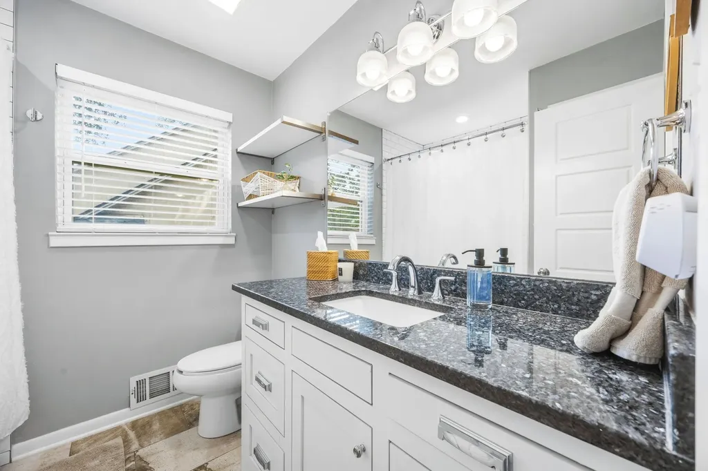 1125 Greenway Drive Richardson TX 75080