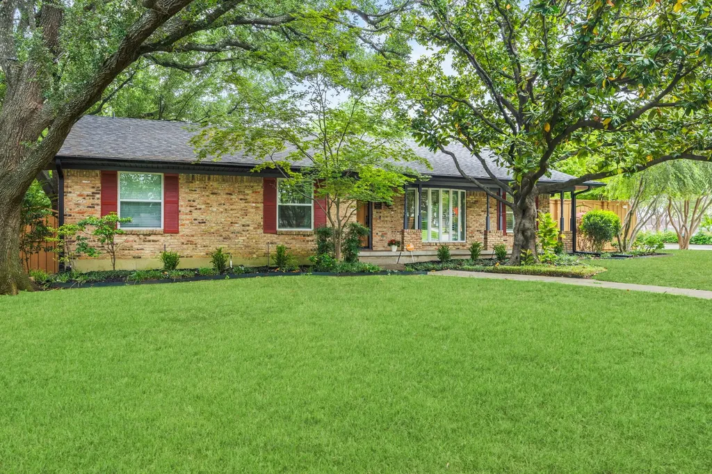 1125 Greenway Drive Richardson TX 75080