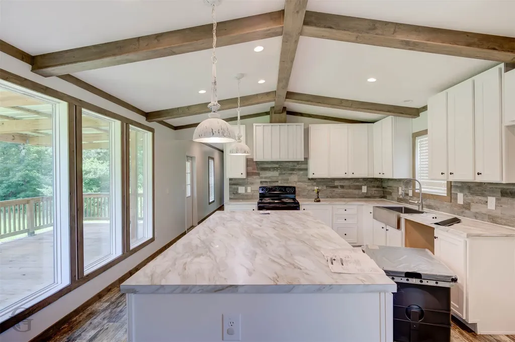 8121 Blanchard Latex Road Blanchard LA 71107