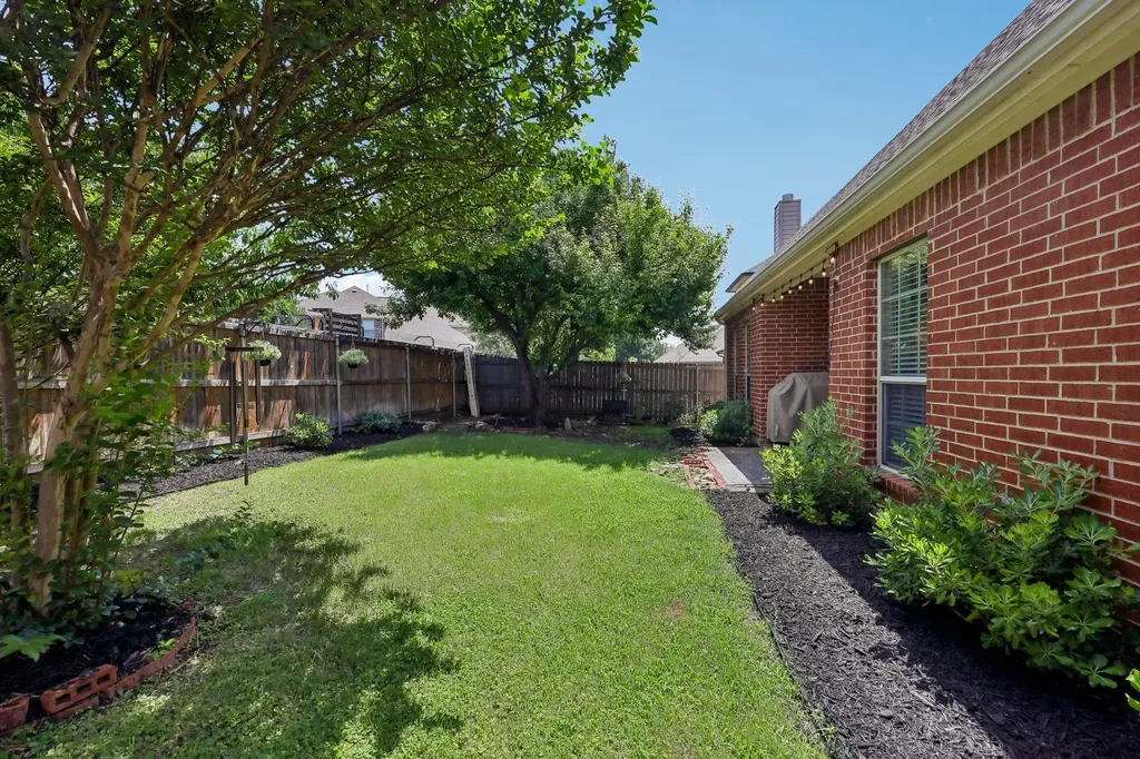 5800 Broken Spur Mckinney TX 75070