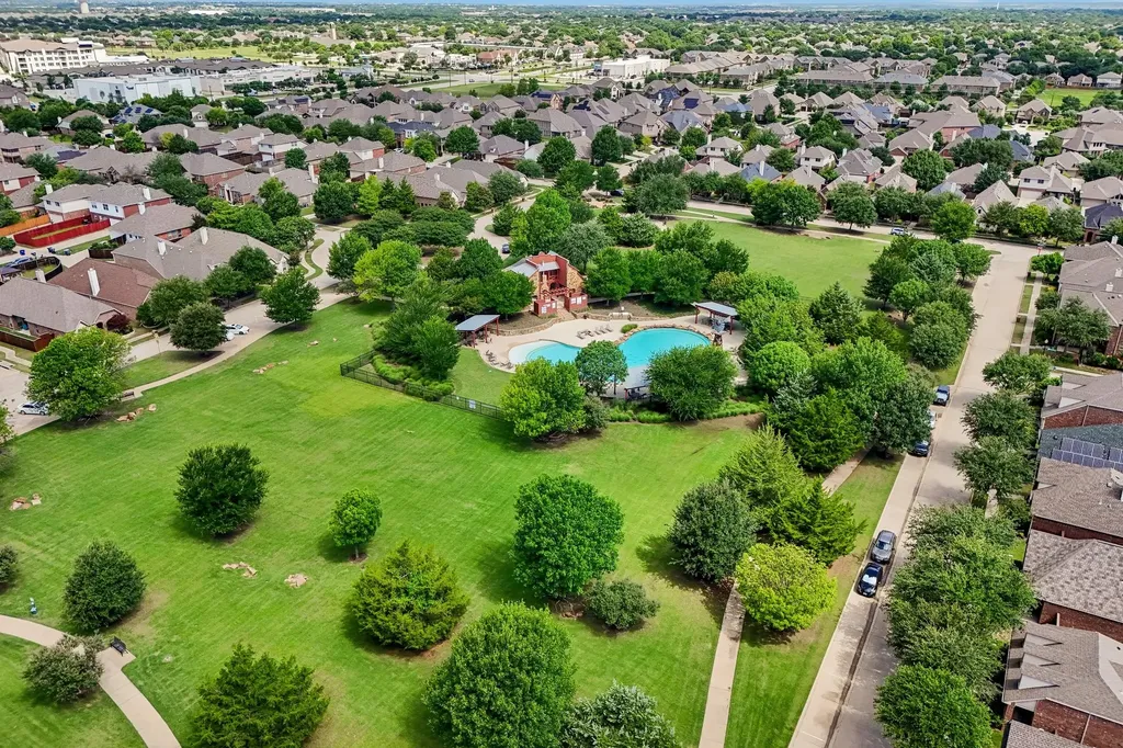 5800 Broken Spur Mckinney TX 75070