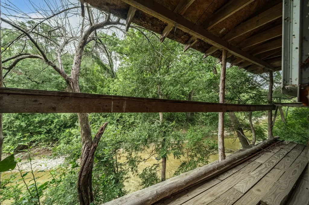 1598 Creek Road Lorena TX 76655