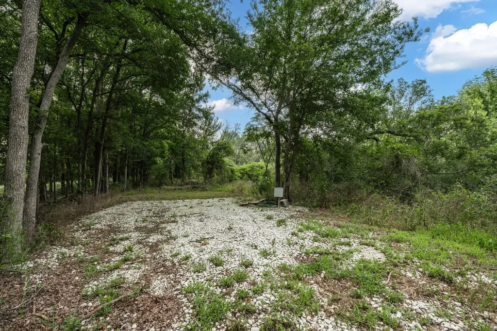 1598 Creek Road Lorena TX 76655