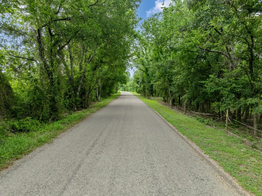1598 Creek Road Lorena TX 76655